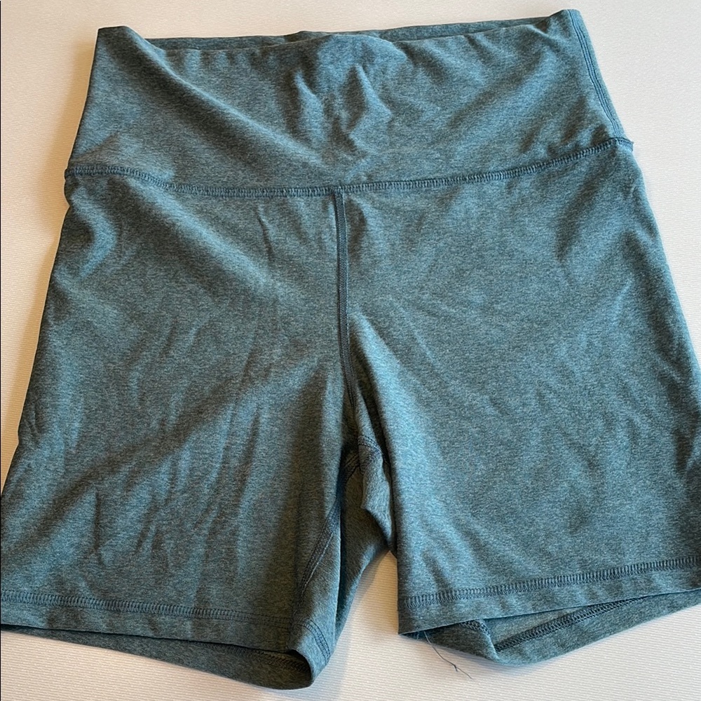 Old Navy bicycle shorts 6”